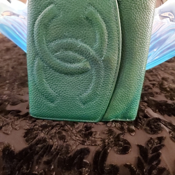 Chanel CC RARE EMERALD GREEN Timeless wallet with chain WOC - Picture 6 of 15